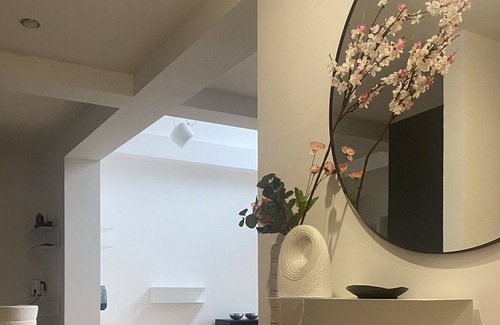 Oststadt Apartment | SPACE ** The NEST **