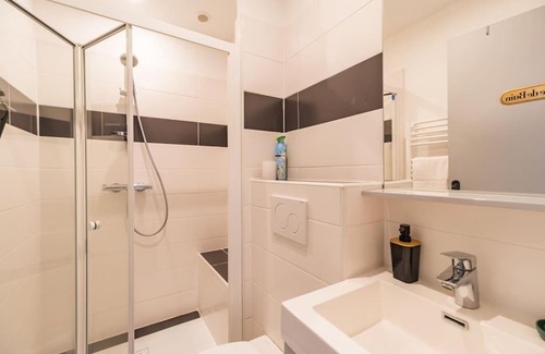 Trebeurden Apartment | Spacieux T2 proche plages côte de granite rose