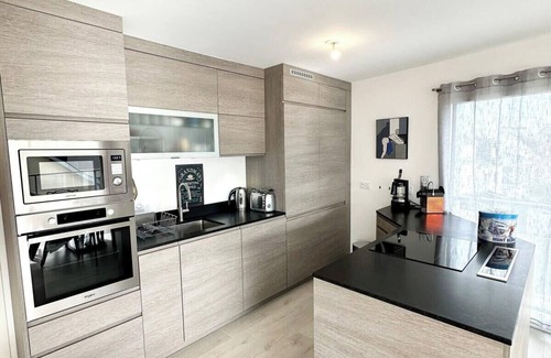 Larmor-Plage Apartment | Spacieux T4 neuf de standing – Plein bourg