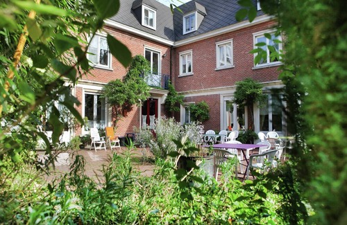 Ruiselede Villa | Spacious 11-Bed Family Retreat