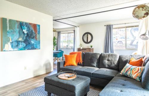 Broadway Apartment | Spacious 1 Bed + Studio/Free Parking/Zen Patio