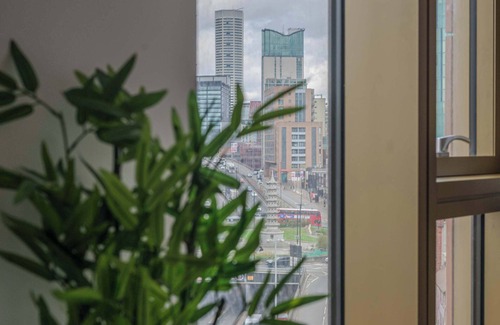 Gay Village Apartment | Spacious 1 Bedroom Apartment in Central Birmingham
