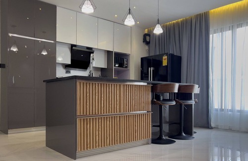 Santeo House | Spacious 1-bedroom home with WiFi, AC, Games, Patio & More