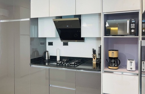 Santeo House | Spacious 1-bedroom home with WiFi, AC, Games, Patio & More