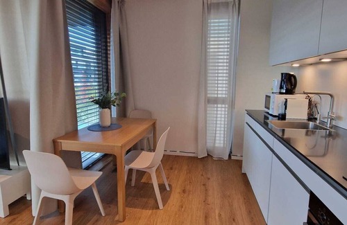 Neudorf-Weimershof Apartment | Spacious 1-Bedroom Apartment with Parking - 10 Mins to Airport/Train Station
