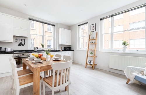 Holborn and Covent Garden Apartment | Spacious 1BR in the Heart of Holborn