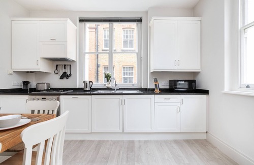 Holborn and Covent Garden Apartment | Spacious 1BR in the Heart of Holborn