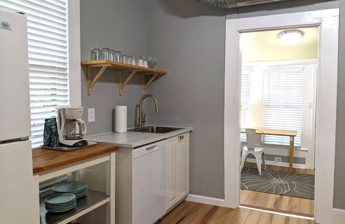 Hyde Park House | Spacious 1BR w/Office in Hyde Park