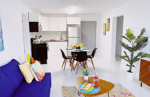 Coconut Grove Apartment | Spacious 2-Bed, 2-Bath in the Center of Miami w/Free Parking