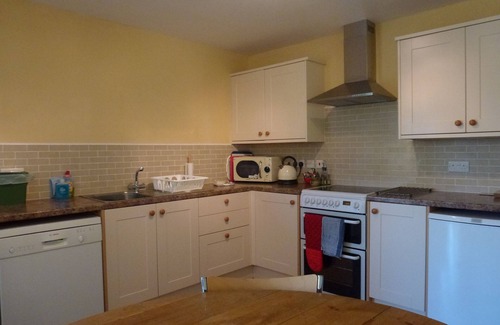 Kinross Cottage | Spacious 2 bed cottage in rural location. Single storey, child friendly