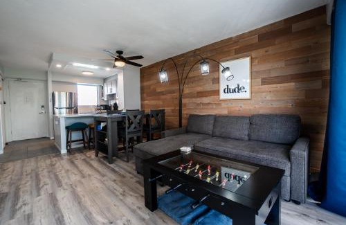 McCully - Moiliili Apartment | Spacious 2 Bedroom, 1 bath Waikiki Condo