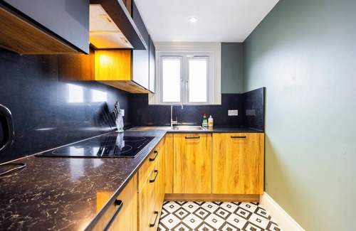 Balham Condo | Spacious 2-Bedroom Apartment in Balham: Perfect for Families and Friends!