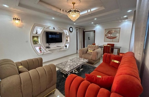 Douala Apartment | Spacious 2-bedroom apartment with fitness room, WiFi in welcoming Douala