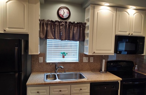 Kissimmee House | Spacious 2-Bedroom House + Golf Cart 5 Star Near Disney Mill Creek Resort 2748