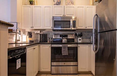 Belltown Condo | Spacious 2 Bedroom Home at the Heart of Seattle