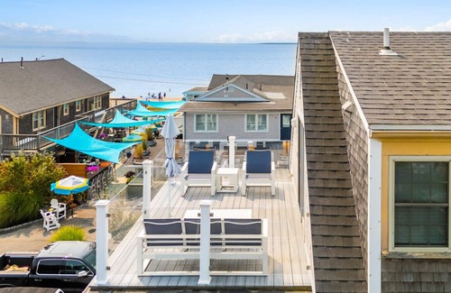 Falmouth Heights Apartment | Spacious 2-Bedroom King Suite - Comfort & Style | Sleeps 5