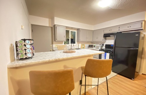 Central Alameda House | Spacious 2 bedroom home in the heart of Los Angeles