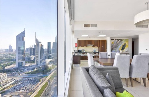 Sheikh Zayed Road Apartment | Spacious 2 Bedroom w/Infinity Pool Near DWTC