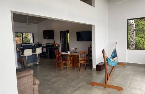 San Isidro de El General House | Spacious 2 BR/2 BA Home w/Organic Farm, Greenhouse and Breathtaking Views.