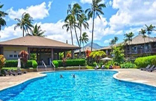 Kaiulani Apartment | Spacious 2-Story, Views, Pool, Near Hanalei!