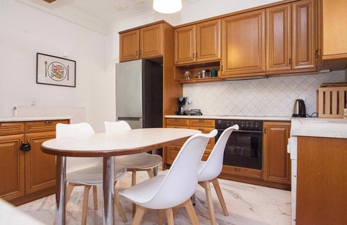 Alimos Apartment | Spacious 3 Bd House in Alimos Athens Riviera