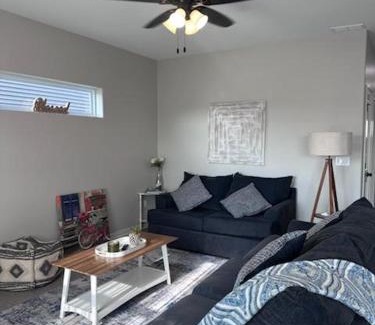 Sycamore Apartment | Spacious 3 bed 2 bath with King Master in Sycamore