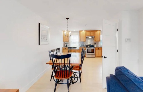 Nantucket House | Spacious 3 bed 3 bath home with optional Jeep rental