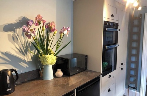 Hunstanton Cottage | Spacious 3 bed holiday cottage in Hunstanton only 150 metres to the beach.