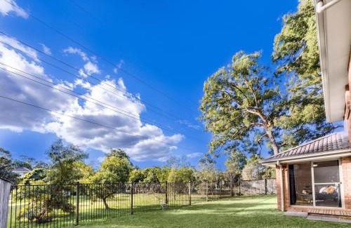 Sunnybank Hills House | Spacious 3 bed Retreat 1min to Mall Sunnybank Hill
