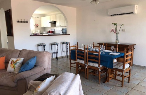 Chlorakas Villa | Spacious 3-Bed Villa, 5-Min Walk to St George's Beach – Perfect for Families!