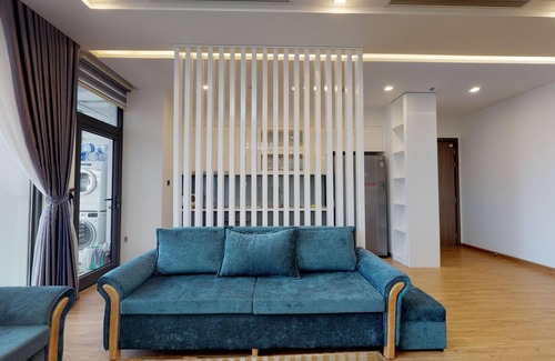 Ngoc Khanh Apartment | Spacious 3-bedroom apartment with WiFi, AC in Vinhomes Metropolis