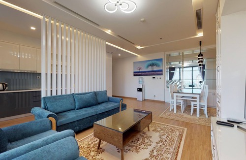 Ngoc Khanh Apartment | Spacious 3 bedroom apartment with fitness room, in lovely vinhomes metropolis