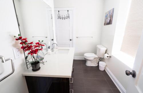 Thorold Apartment | Spacious 3 Bedroom Apartment in Heart of Niagara