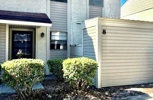 Hinesville Apartment | Spacious 3-bedroom corporate apartment with WiFi, AC in welcoming Hinesville