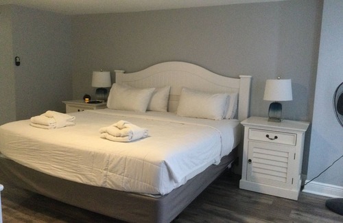 Cross Key Waterways Resort | Spacious 3 bedroom Condo On Florida Bay Key Largo