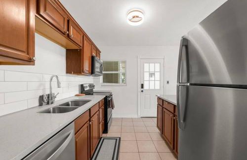 Riverside House | Spacious 3 Bedroom home in Riverside