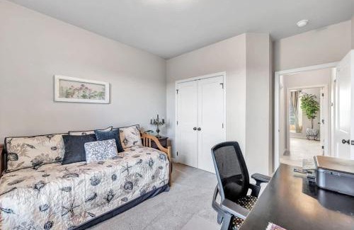 De Pere House | Spacious 3-BR Home near Lambeau