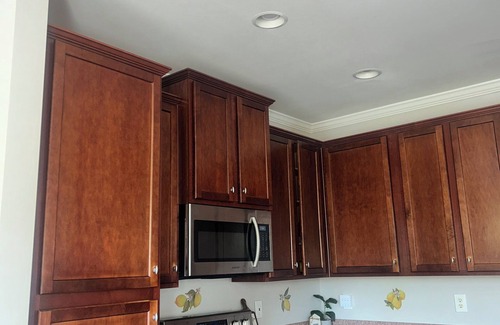 Adairsville House | Spacious 3 Story house near ATL with Balcony , Home Gym & More