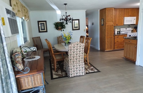 Englewood South House | Spacious 3BR/2Bath home on a canal in Paradise!