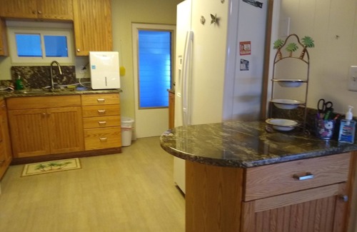 Englewood South House | Spacious 3BR/2Bath home on a canal in Paradise!