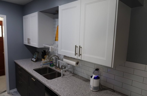 Warren House | Spacious 3BR Home/Smart TVs, Stocked Kitchen & Family Comfort