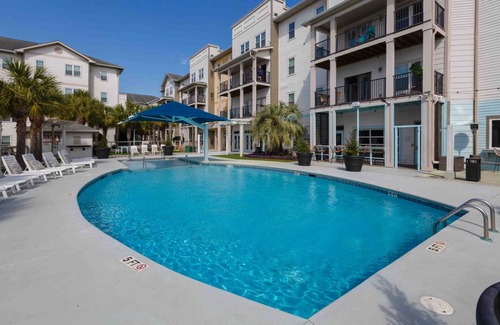 Goose Creek Condo | Spacious 3BR in Pet Friendly Walkable Resort with a Pool