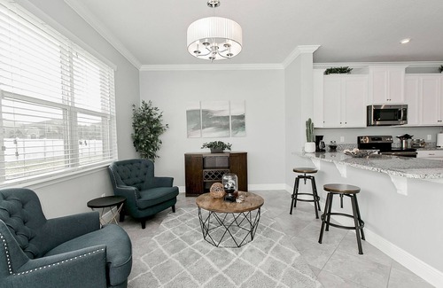 Sanford House | Spacious 4 Bed Home near Orlando Gated+Pool Access