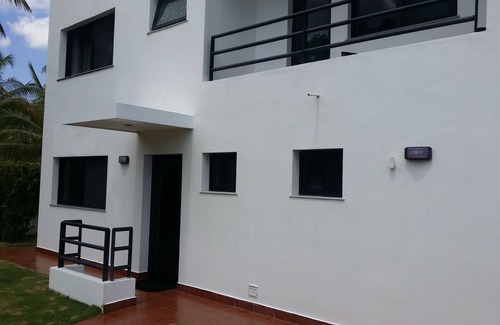 El Centro Villa | Spacious 4-bedrooms villa in charming Las Terrenas with Private Pool, AC, WiFi