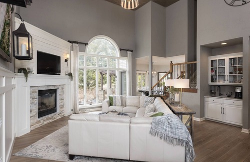 Neenah House | Spacious, 4 bedroom garden paradise with hot tub awaits in Winnebago County