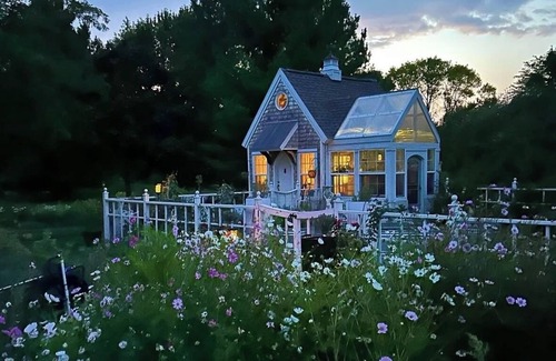 Neenah House | Spacious, 4 bedroom garden paradise with hot tub awaits in Winnebago County