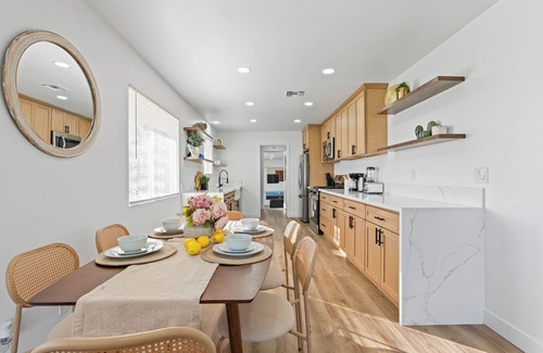 Redlands House | Spacious 4-bedroom house in gorgeous Redlands with Pool& BBQ