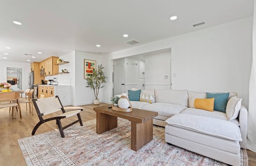 Redlands House | Spacious 4-bedroom house in gorgeous Redlands with Pool& BBQ