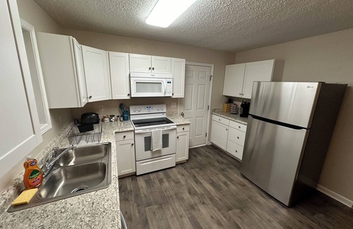 Greer House | Spacious 4-bedroom house in Greer