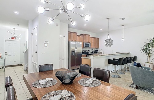 Lindfields House | Spacious 4-bedroom townhome with fitness room and AC in lovely Kissimmee